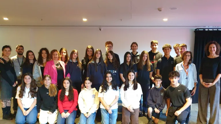 Greek Community of Melbourne schools welcome students from Adelaide