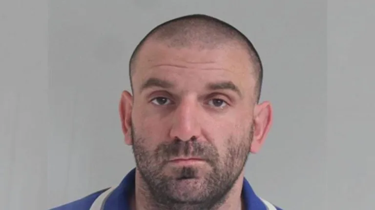Victoria Police issue arrest warrant for Michael Krassos