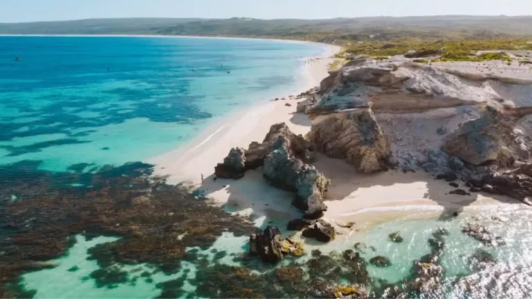 Hamelin Bay beach: A glimpse of Greece in Australia