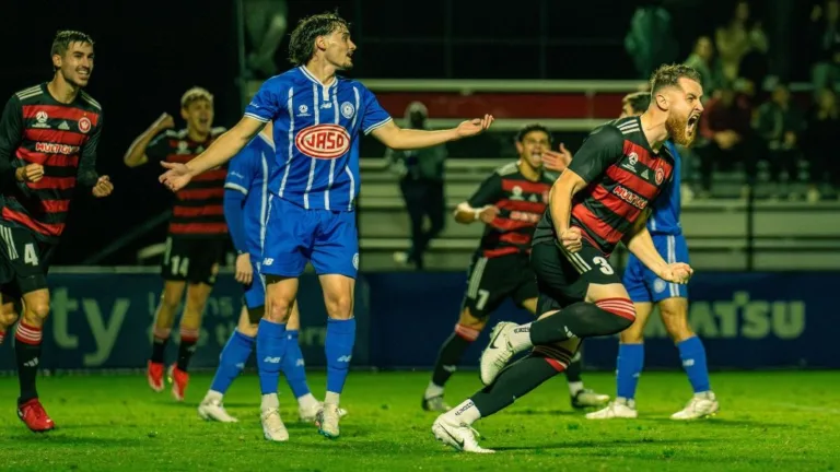Stunners galore as Western Sydney Wanderers defeat Sydney Olympic