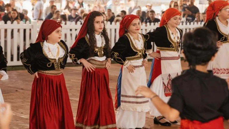 Darwin GleNTi returns with traditional Greek food, music and dancing