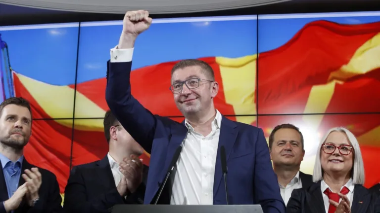 Mickoski says government to respect Prespa Treaty but he will personally use ‘Macedonia’