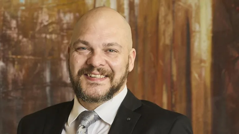 George Melissourgos hits back after scathing review on new Adelaide restaurant