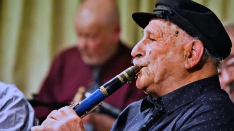 Australian Jazz Museum acquires iconic clarinet of the late Nick Polites