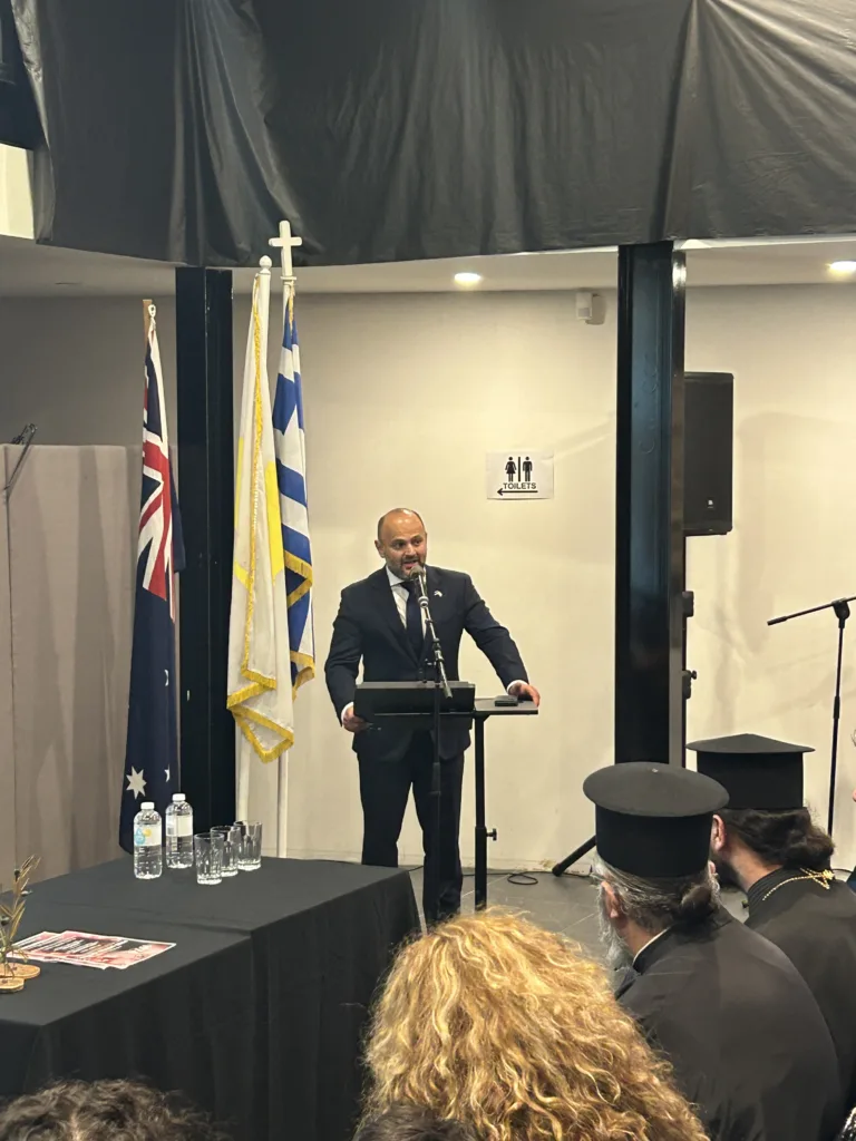 High Commissioner Sammoutis addresses Cypriot community