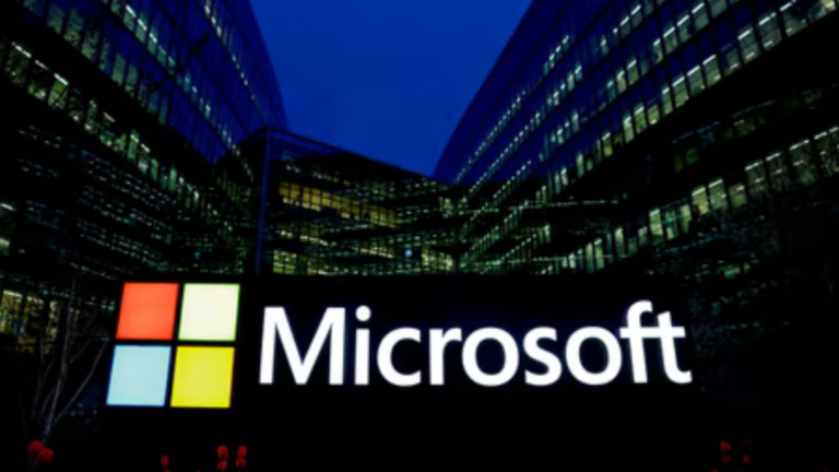 Major IT outage affecting banks, media outlets in Australia and globally