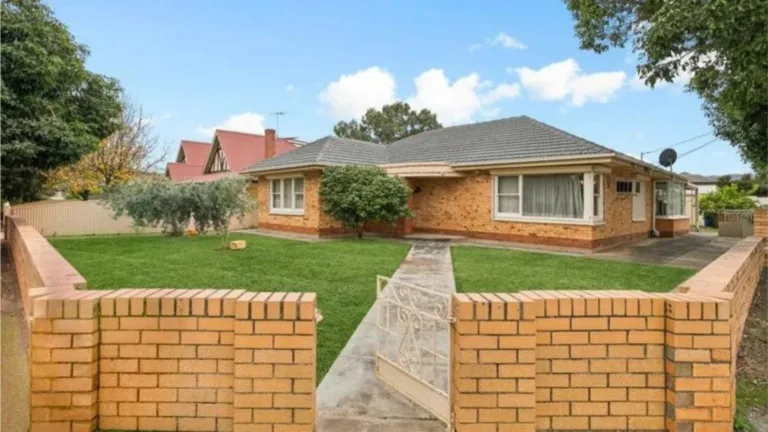 Peter Kiritsis sells million-dollar Adelaide home as grandfather gifts it to grandkids