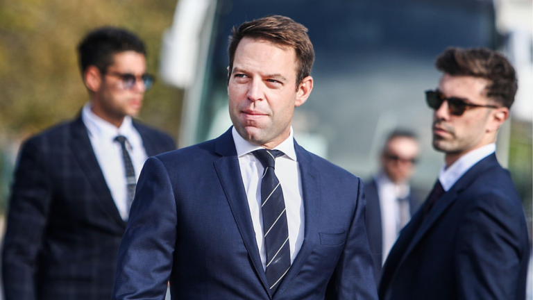 SYRIZA leader Stefanos Kasselakis ousted by no-confidence vote