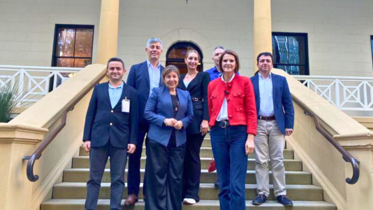 Greek and Turkish diaspora unite in Australia to engage in dialogue on refugee challenges