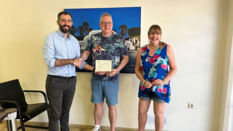 British couple honoured for visiting Rhodes island over 100 times