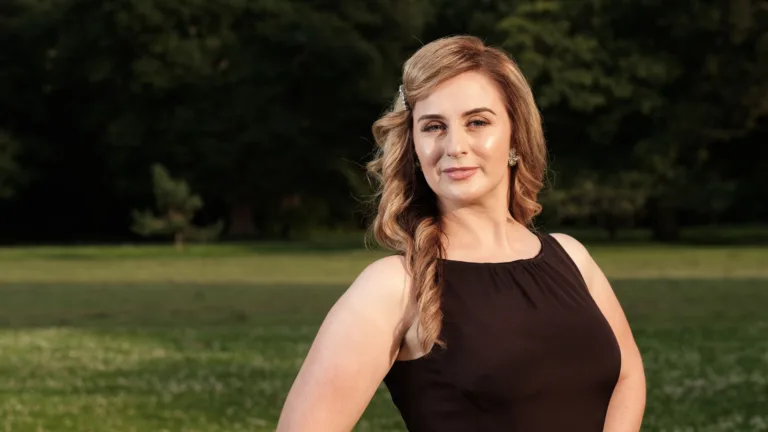 Greek Australian opera singer Elena Xanthoudakis stars in ‘La Bohème’ in Melbourne