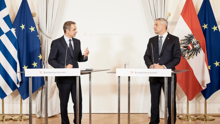 Greece PM Kyriakos Mitsotakis touches on migration issues during Austria visit