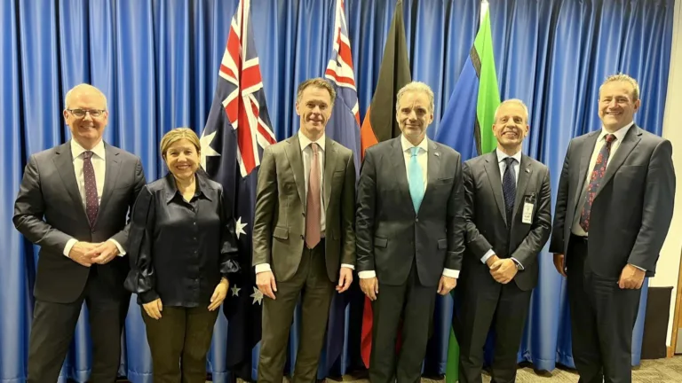 Greek flag flies outside NSW Parliament as Greece’s Ambassador to Australia pays a visit