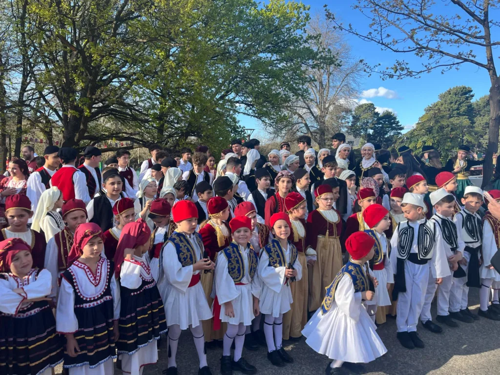 canberra hellenic dancers (2)