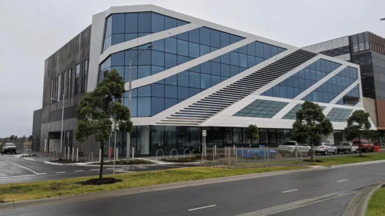 Hellenic Club of Canberra sells Melbourne office block for $25 million