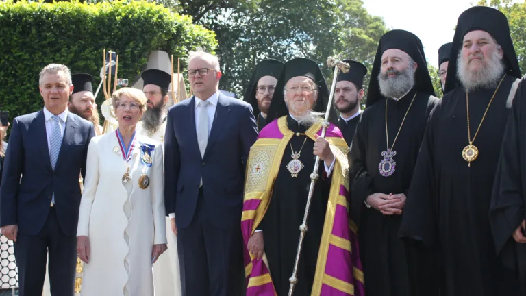 Politicians, Orthodox faithful welcome Ecumenical Patriarch Bartholomew to Sydney