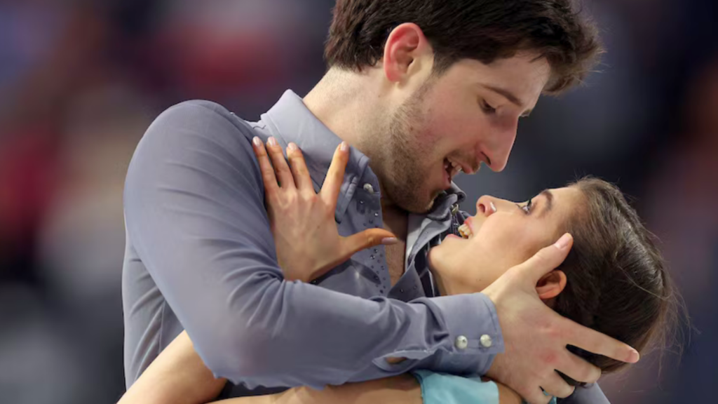 Australian ice skaters secure first Grand Prix medal