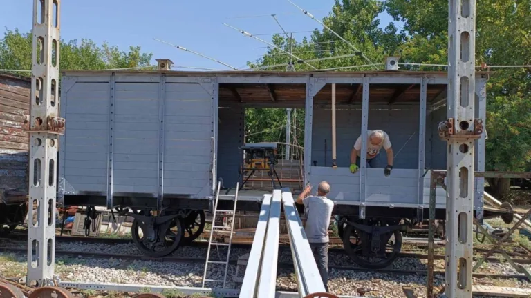 Boxcars used in deportation of Thessaloniki Jews to Auschwitz are being restored