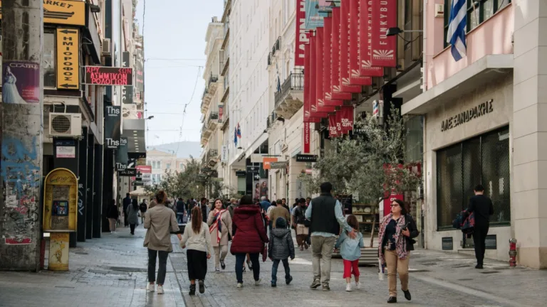 Ermou Street in Athens among world’s most expensive shopping streets