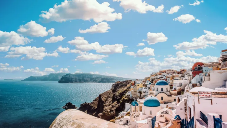 Greek islands included among the 12 greatest of all time