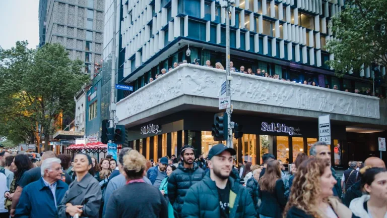 Greek Community of Melbourne urges action on delayed National Tourism Office opening