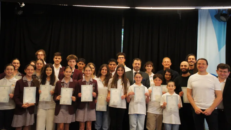 Certificate of Attainment in Greek awarded to 2024 candidates at Greek Centre event