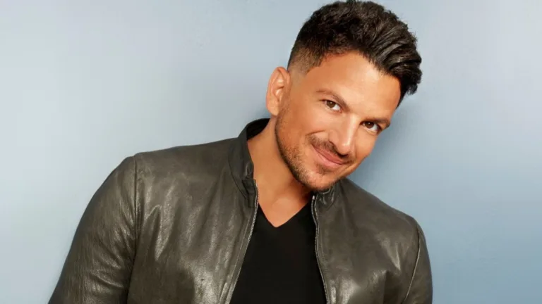 Famous singer Peter Andre considers retiring to Cyprus