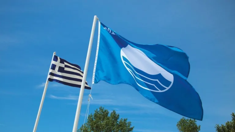 Twelve Greek beaches lose ‘Blue Flag’ distinction