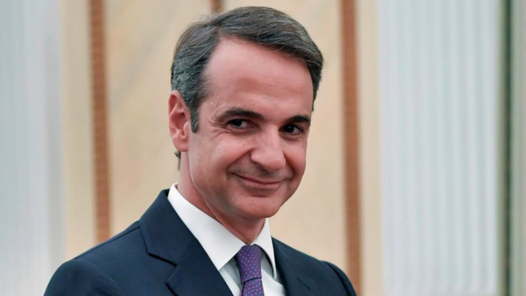 Greek PM praises Onassis Foundation’s large donation to fund model public schools