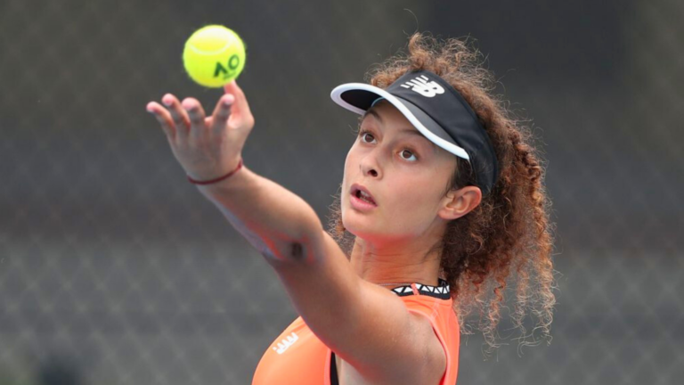Tahlia Kokkinis walks away victorious against Sawashiro in the Australian Open