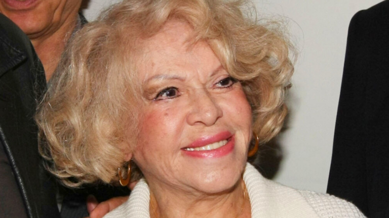 Legendary Greek singer Kaiti Grey dies at 100