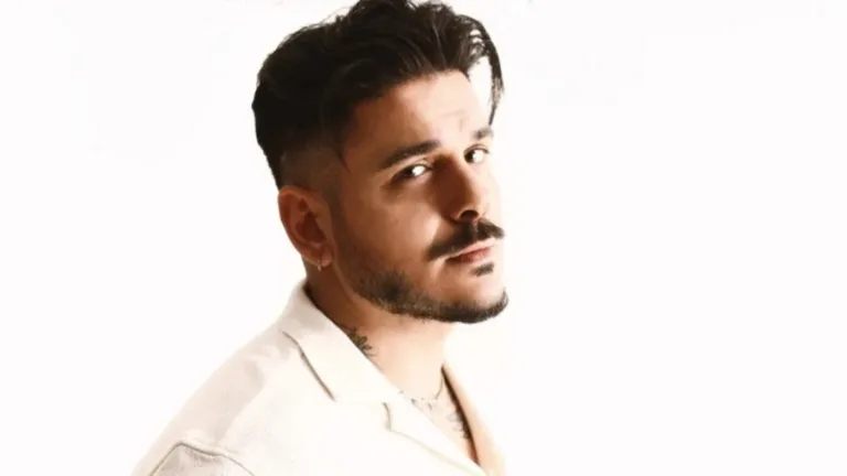 Experience ‘Bouzoukia by the Sea’ with Stan in South Australia