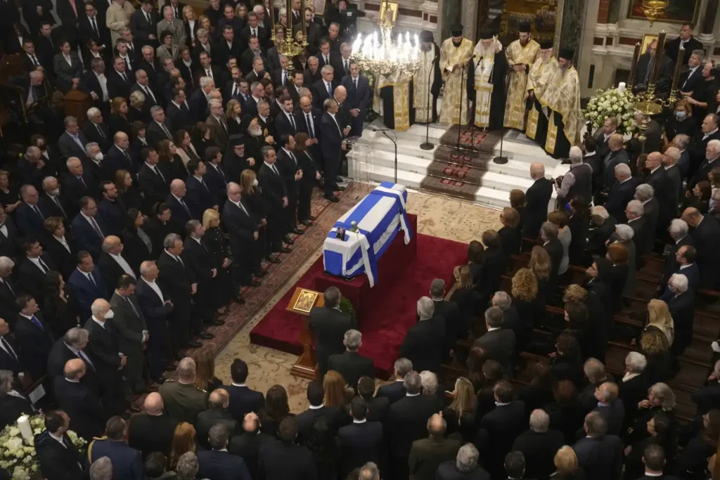 Relatives and officials attended Costas Simitis' funeral in Athens, Greece. Photo: AP Photo / Petros Giannakouris.