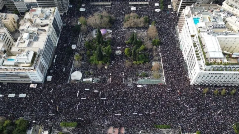 ‘We Won’t Forget’: Thousands march for Tempe train victims in Greece