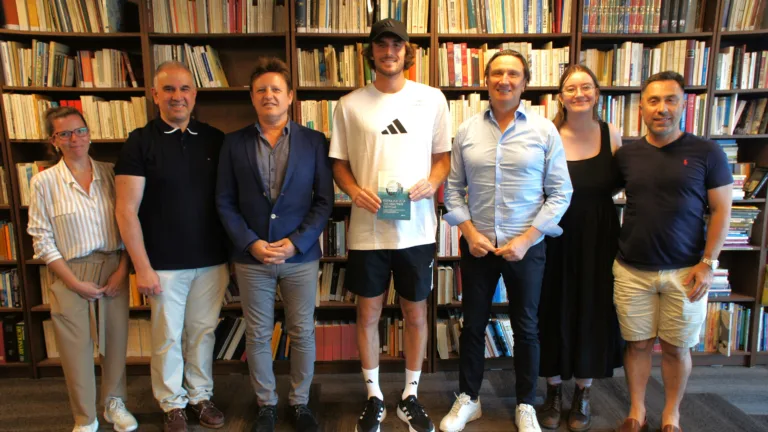 Stefanos Tsitsipas promises to return to meet GCM school students