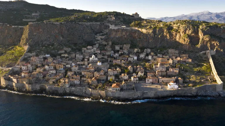 Cable car plan sparks controversy in historic Monemvasia