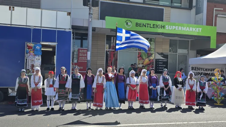 Greek culture shines at Bentleigh Festival as MANASIS students perform