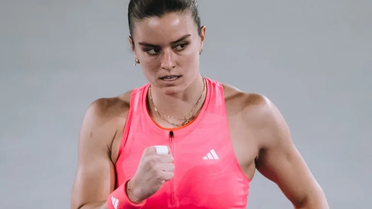 Maria Sakkari advances as Ruse retires at Qatar Open