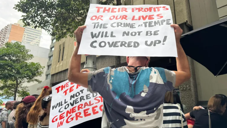 Emotional protests in Australia honour victims of Greece’s Tempi train tragedy