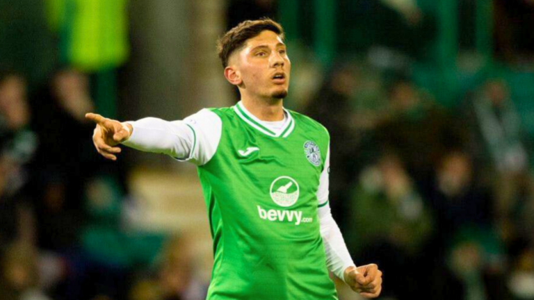 Greece keeps an eye on Greek Australian footballer Nectarios Triantis