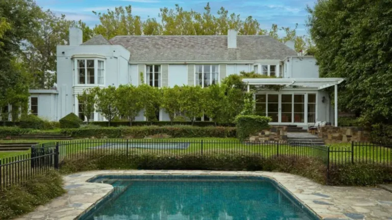Aged care mogul’s son Stephen Arvanitis sells Toorak mansion for nearly $31 million