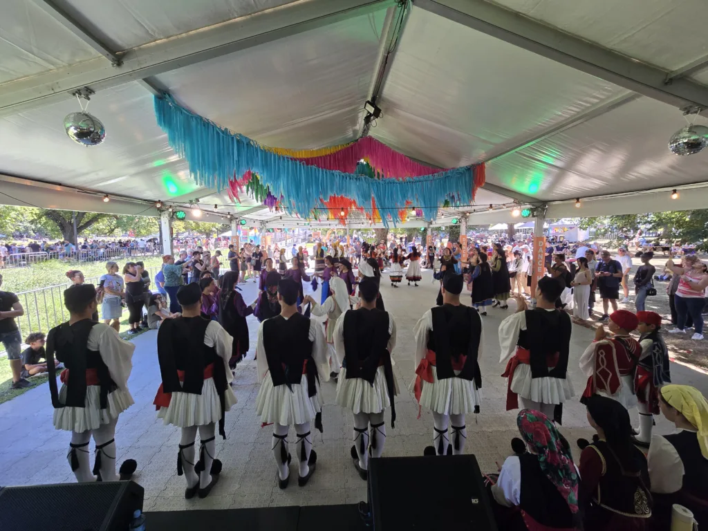 MANASIS revives Greek culture at Moomba Parade – The Greek Herald