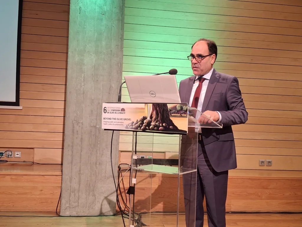 Dr. Abderraouf Laajimi, IOC deputy executive director, speaking