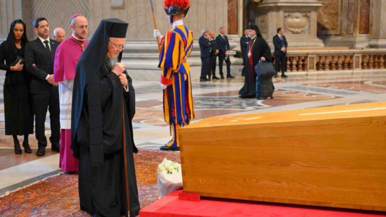 Touching Greek moment at Pope Francis’ funeral at the Vatican