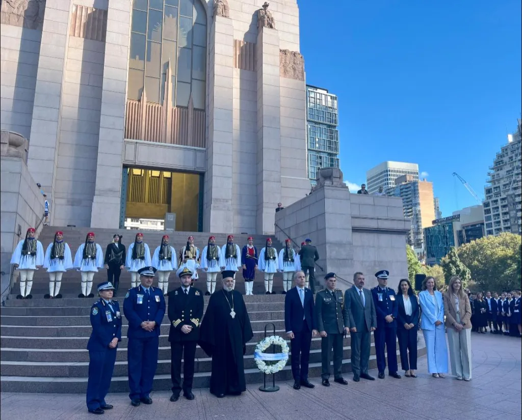 evzones at anzac hyde park memorial