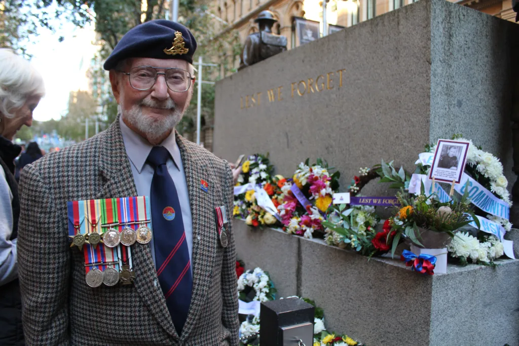 battle of crete wreath laying in sydney martin place