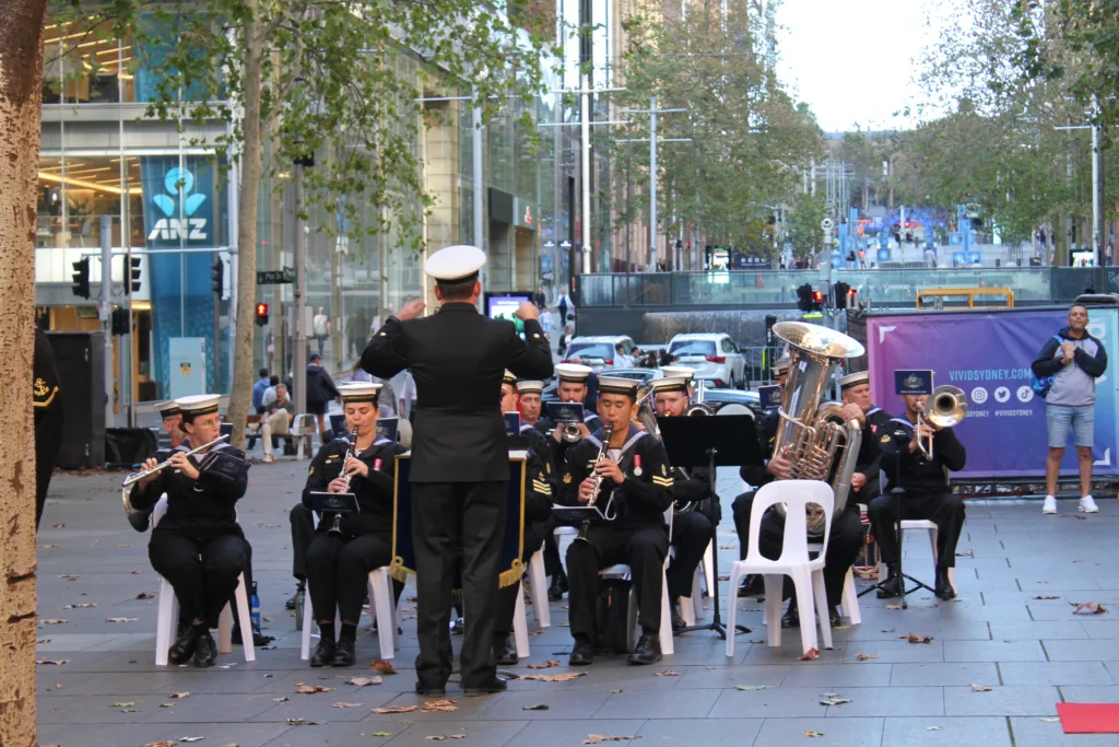 battle of crete wreath laying in sydney martin place