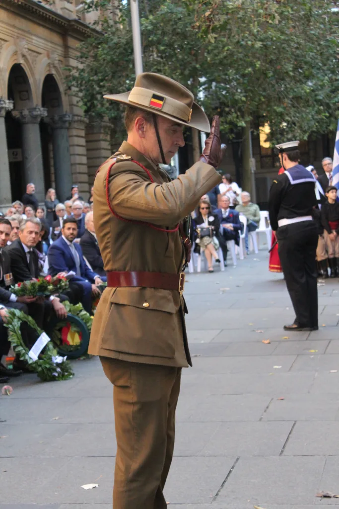 battle of crete wreath laying in sydney martin place