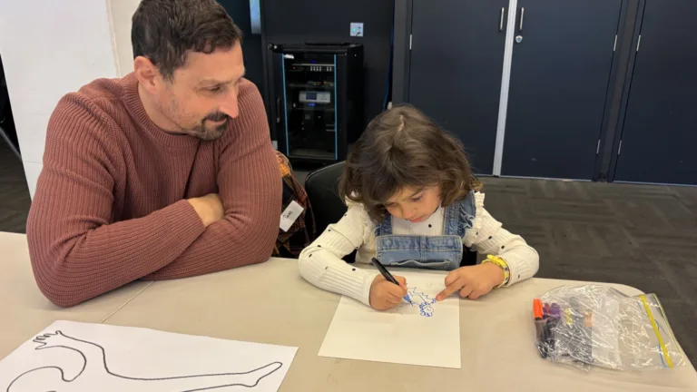 Pharos seminar encourages parents to nurture Greek language in daily life