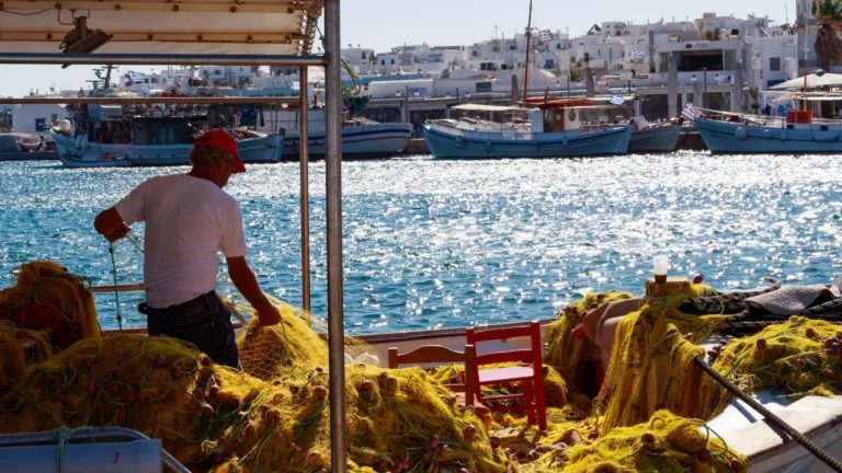 Fishermen see hope return amid Greece’s trawler ban